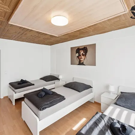 Monteur - Fuer Bis Zu 6 Personen In 63179 - Of04 오베르츠하우젠