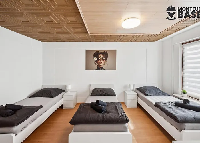 Monteur - Für Bis Zu 6 Personen In 63179 - Of04 *